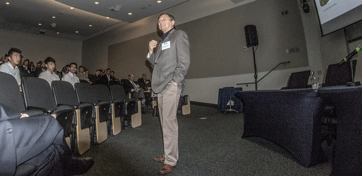 Franlin Chang Diaz addressing the Symposium